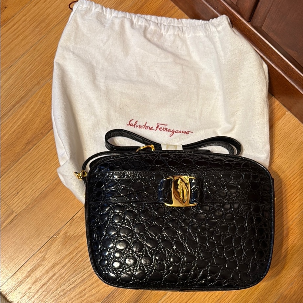 Salvatore Ferragamo Black Leather Women's Bag